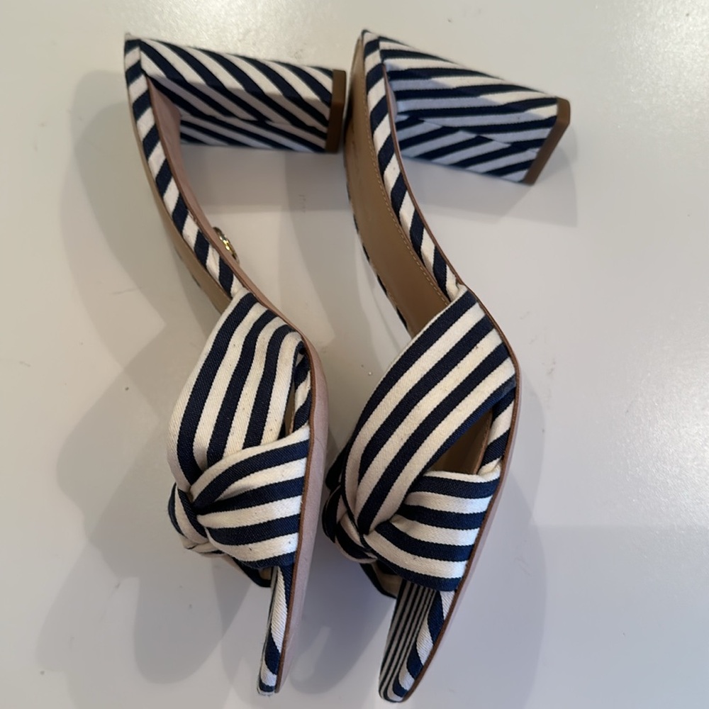 New Veronica Beard Navy and White Striped Fabric Heels with Bow Detail. … - Picture 6 of 11